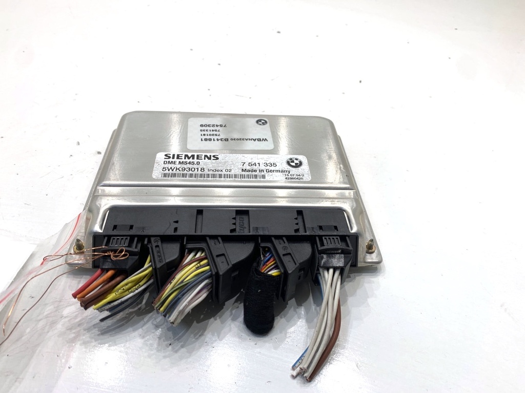 [STARK-904718] Centralita motor BMW Serie 5 (E60) 2.0i 125 kW 170 CV 2003-2010