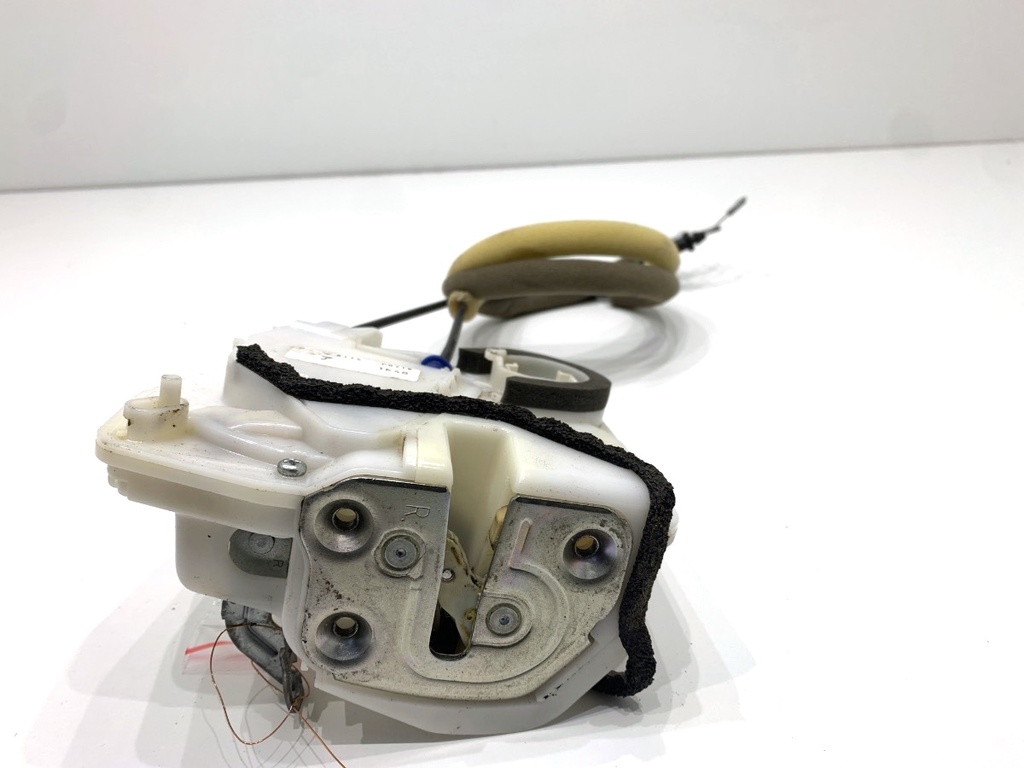 [STARK-861691] Cerradura de puerta trasera derecha Mazda CX-9 (TC)