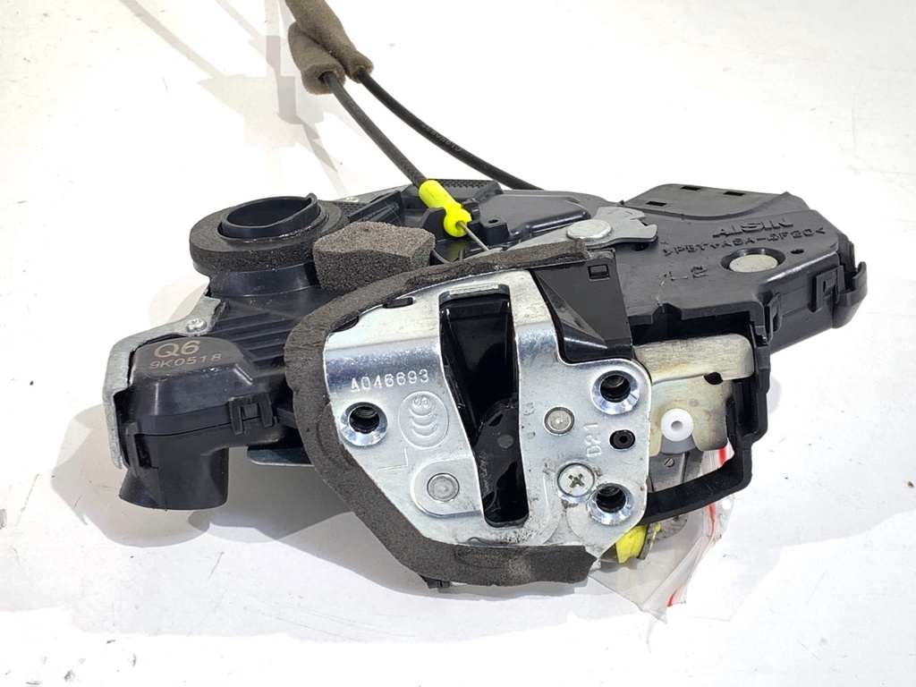[STARK-862439] Cerradura de puerta delantera izquierda Lexus IS III