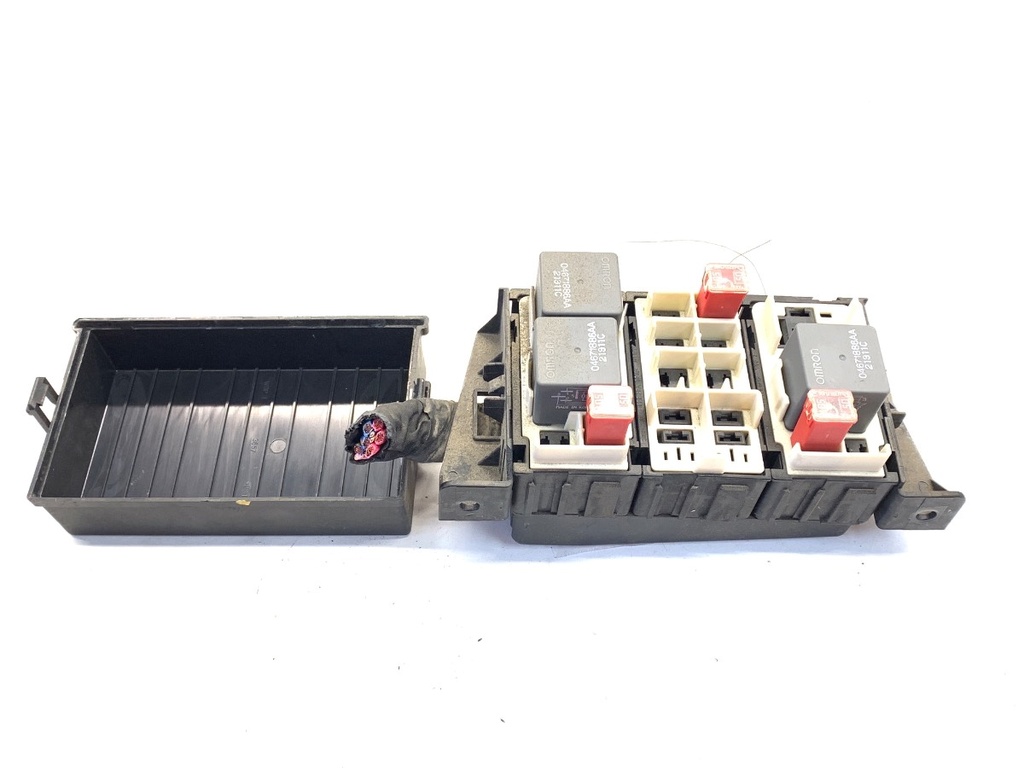 [STARK-862743] Caja de fusibles JEEP Grand Cherokee IV