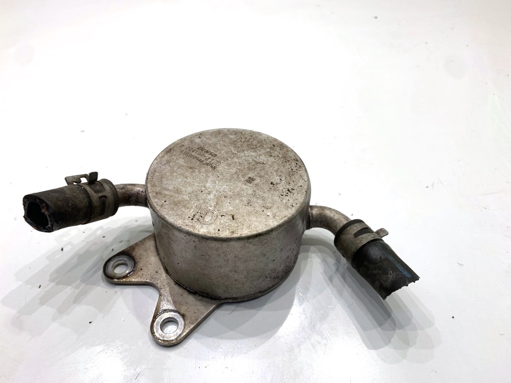 [STARK-863820] Enfriador de aceite Lexus IS III (_E3_)
