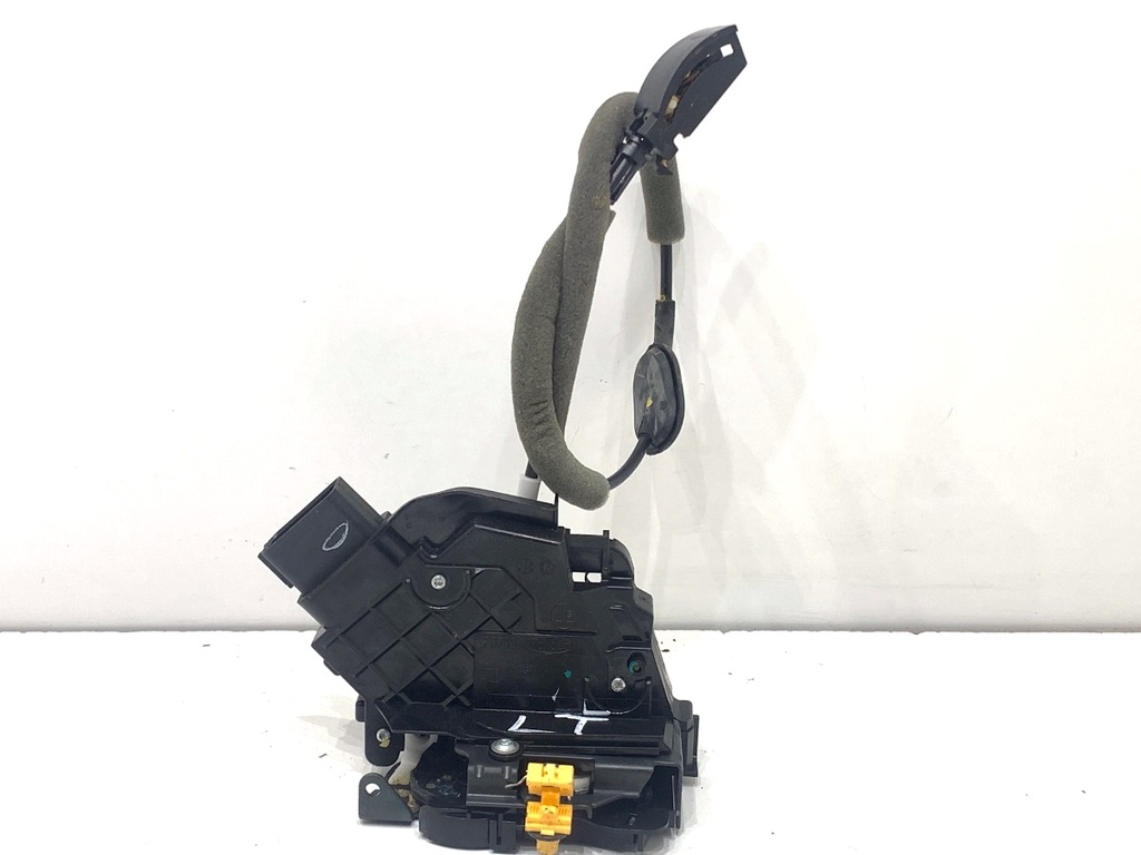 [STARK-864339] Cerradura de puerta trasera izquierda Ford KA+