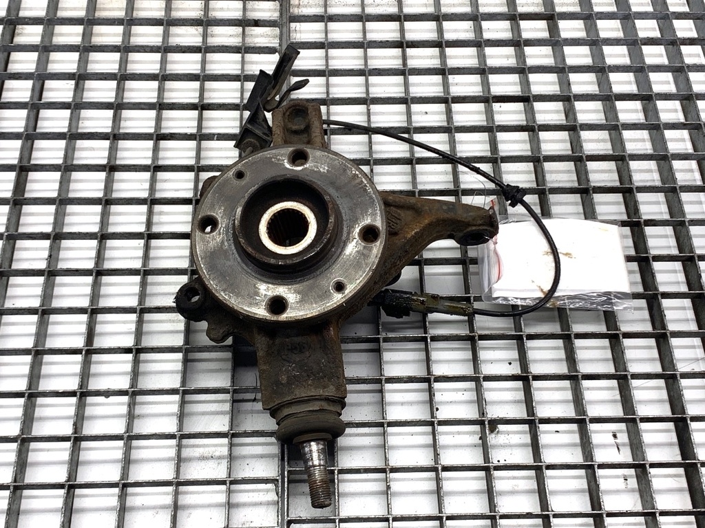 [STARK-864471] Cubo de rueda delantero izquierdo Citroen DS4