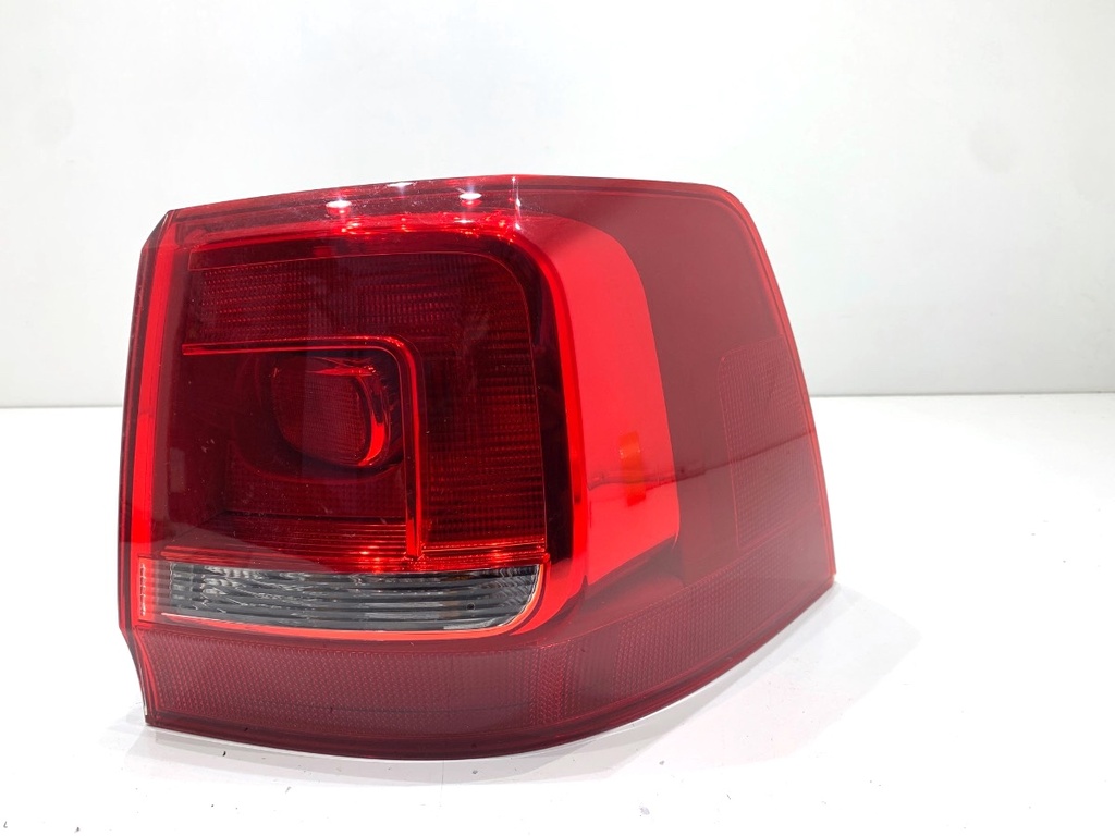 [STARK-867697] Piloto trasero derecho VW Sharan (7N1, 7N2)