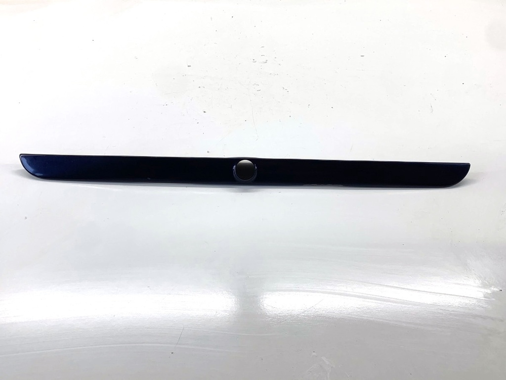 [STARK-871083] Moldura de portón trasero BMW Serie 3 Compact E36
