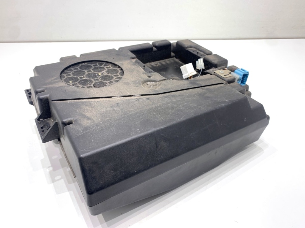 [STARK-871151] Subwoofer Honda CR-V III