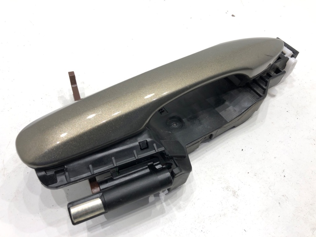[STARK-874514] Maneta de puerta trasera izquierda Toyota Yaris (P21/PA1/PH1)