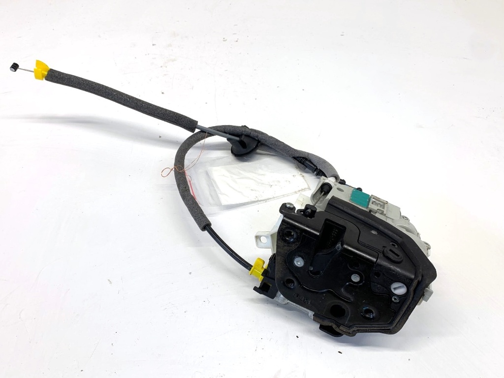 [STARK-875833] Cerradura de puerta trasera derecha Audi A4 B9 (8W2, 8WC)