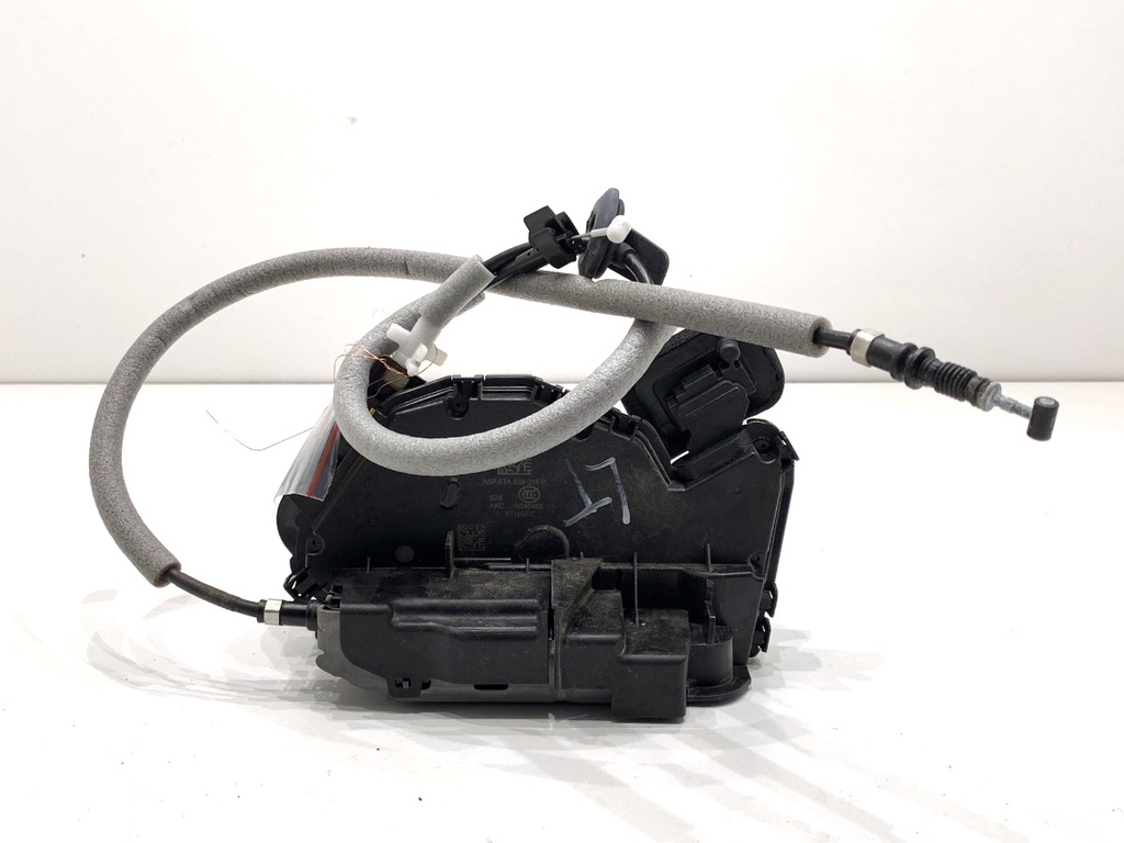 [STARK-876610] Cerradura de puerta trasera izquierda Cupra Formentor (KM7)