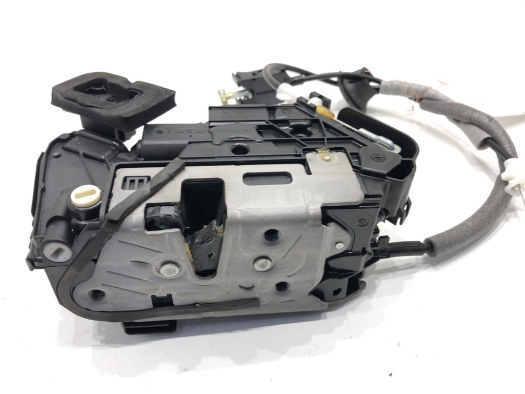 [STARK-877563] Cerradura de puerta trasera izquierda Skoda Kamiq (NW4)