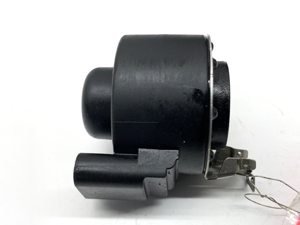 [STARK-879453] Electroválvula de agua Tesla Model Y (5YJY)