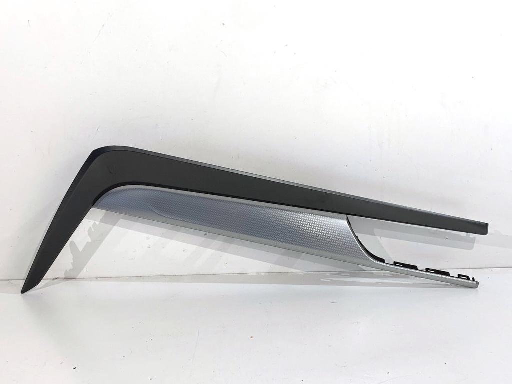 [STARK-905643] Moldura decorativa Toyota Avensis T27