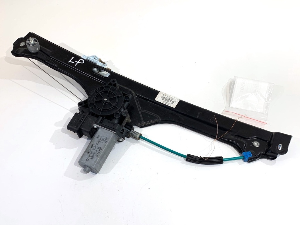 [STARK-906507] Elevalunas delantero izquierdo BMW Serie 2 Active Tourer (F45)