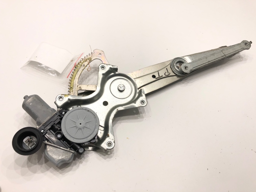 [STARK-898402] Elevalunas trasero derecho Lexus RX (_L1_)