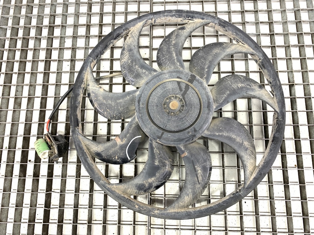 [STARK-809315] Ventilador de aire acondicionado SsangYong Tivoli 1.5 T-GDi (2015-2022)