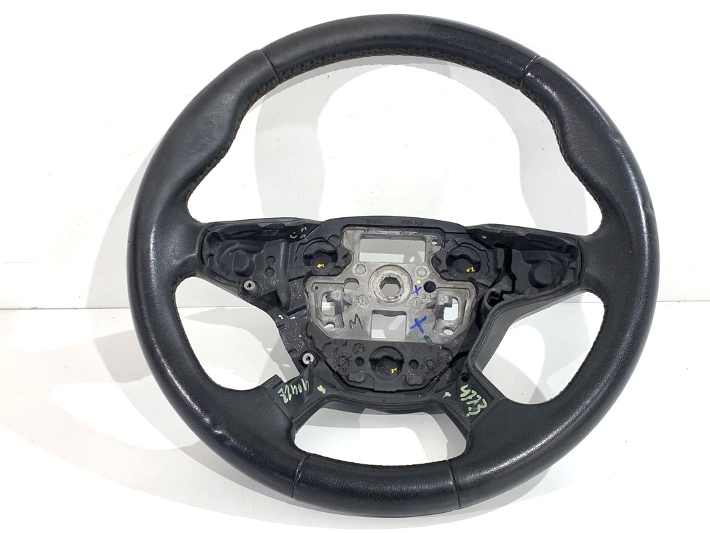 [STARK-915326] Volante Ford Kuga II (DM2)