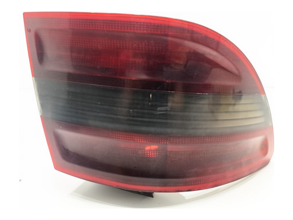 [STARK-924367] Piloto trasero izquierdo Mercedes-Benz Clase B (W245)