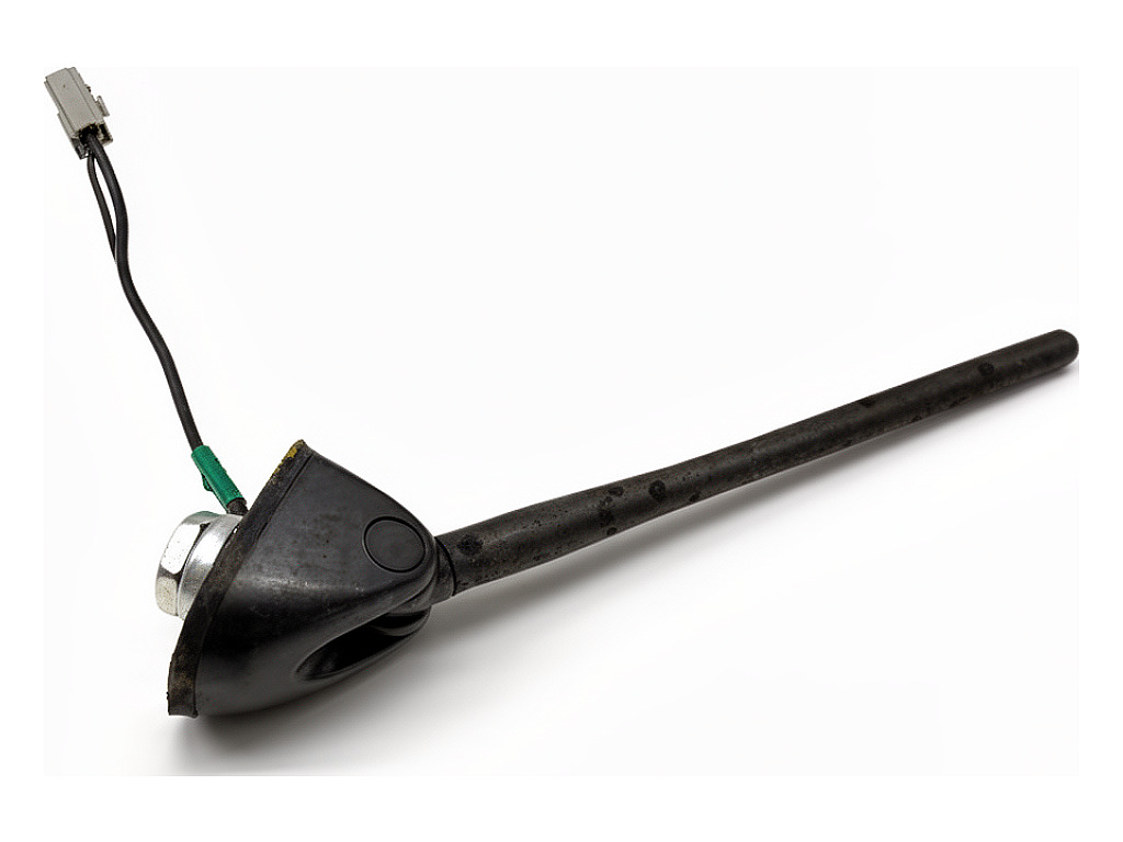 [STARK-926357] Antena Nissan Juke (F15)