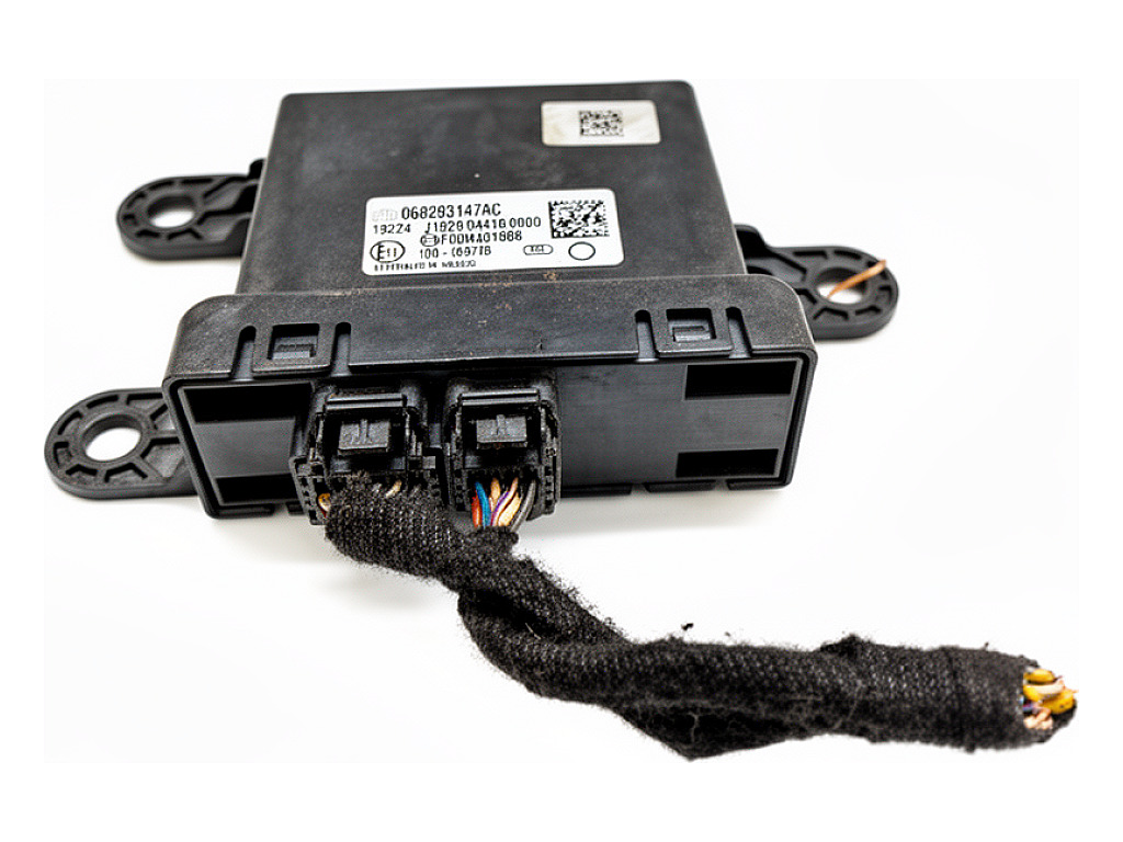 [STARK-926581] Módulo electrónico Chrysler Pacifica 2016-2022