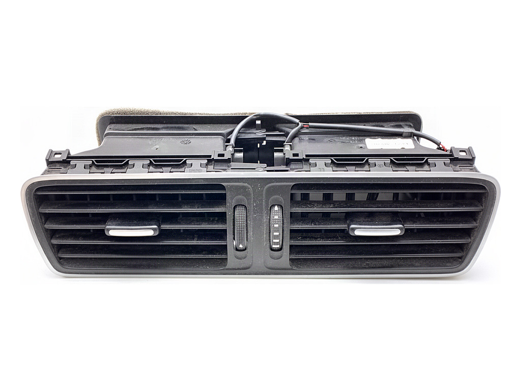 [STARK-937509] Rejilla de ventilación frontal VW Passat B7 Variant