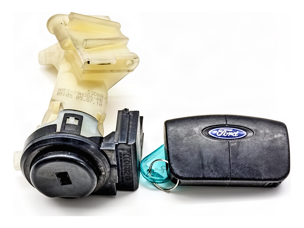 [STARK-940165] Posavasos Ford Kuga I (2008-2012)