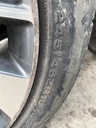Llanta de aleación con neumático 245/45 R19 Hyundai Tucson