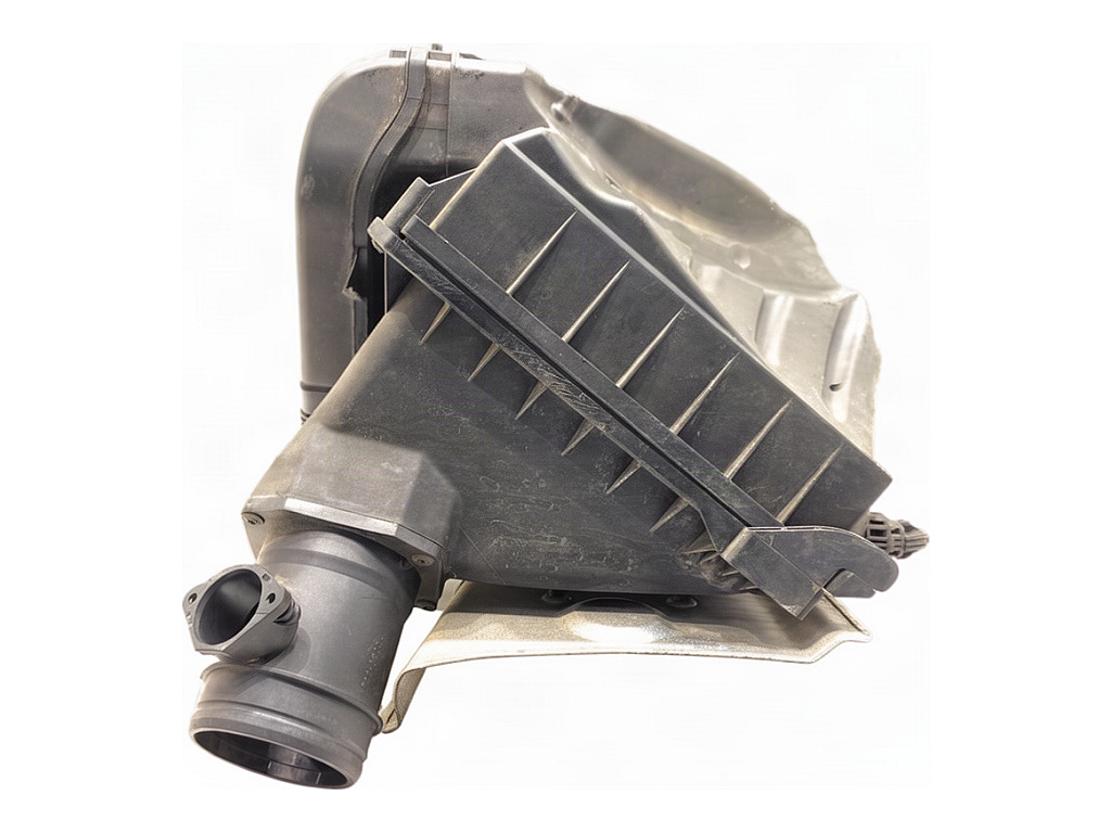 [STARK-944709] Caja de filtro de aire Audi A4 B6 Avant (8E5)