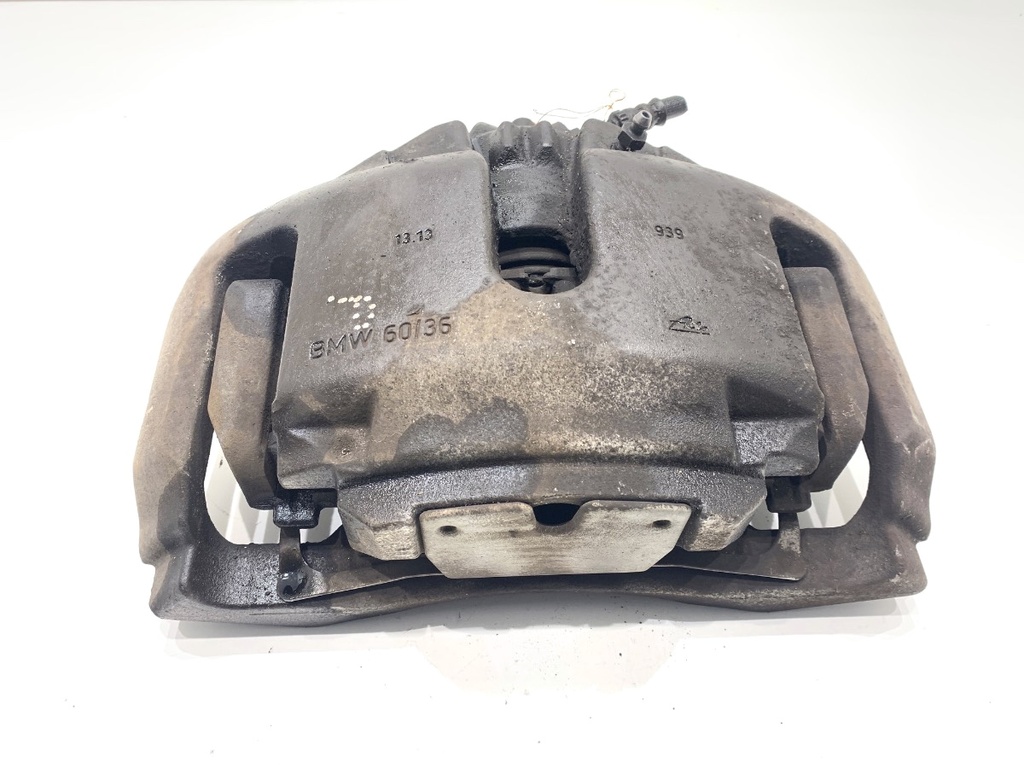 [STARK-813574] Pinza de freno delantera derecha BMW 5 Gran Turismo (F07) 2009-2017