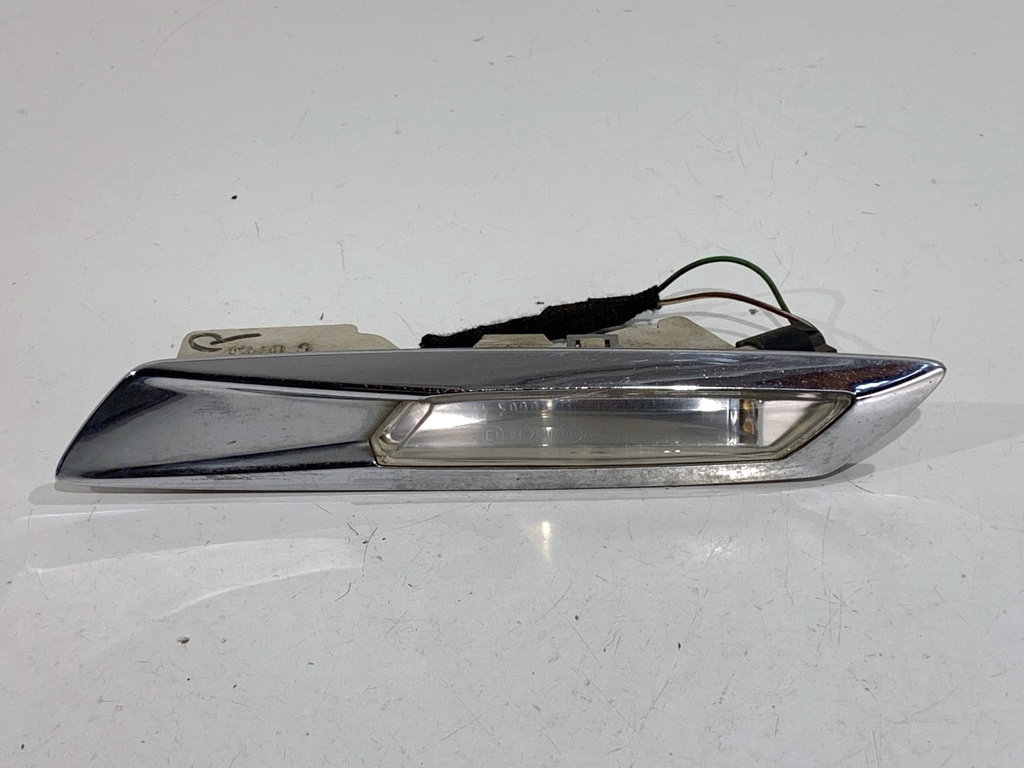 [STARK-813648] Intermitente delantero derecho BMW 5 Gran Turismo (F07) 2009-2017