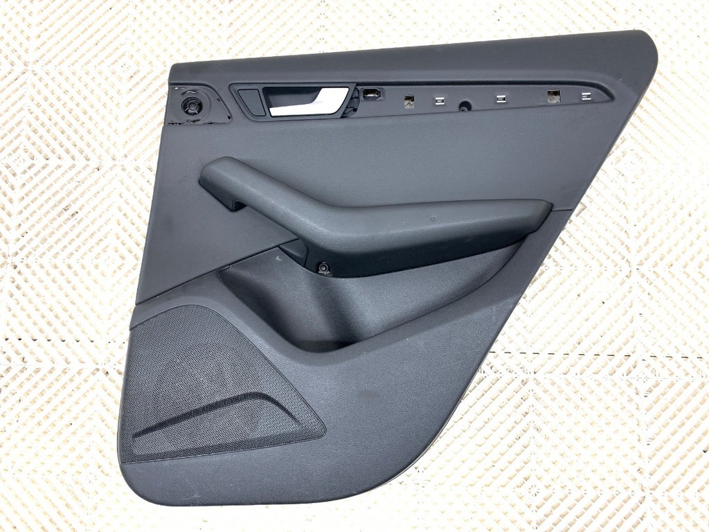 [STARK-814435] Panel de puerta trasera derecho Audi Q5 (8RB) 2.0 TDI quattro 2008-2017