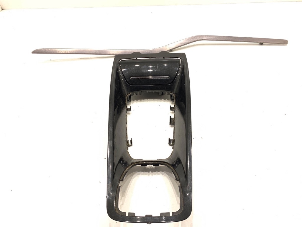 [STARK-814804] Moldura decorativa CITROEN C5 III (RD_) 2.0 HDi 140 103kW 2008-2022
