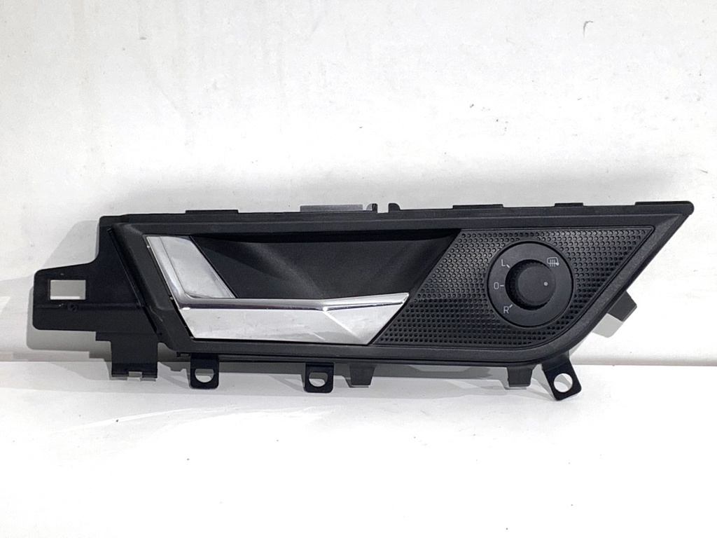 [STARK-816657] Tirador interior de puerta izquierdo delantero SKODA Rapid (NH3, NK3, NK6) 2012-2022