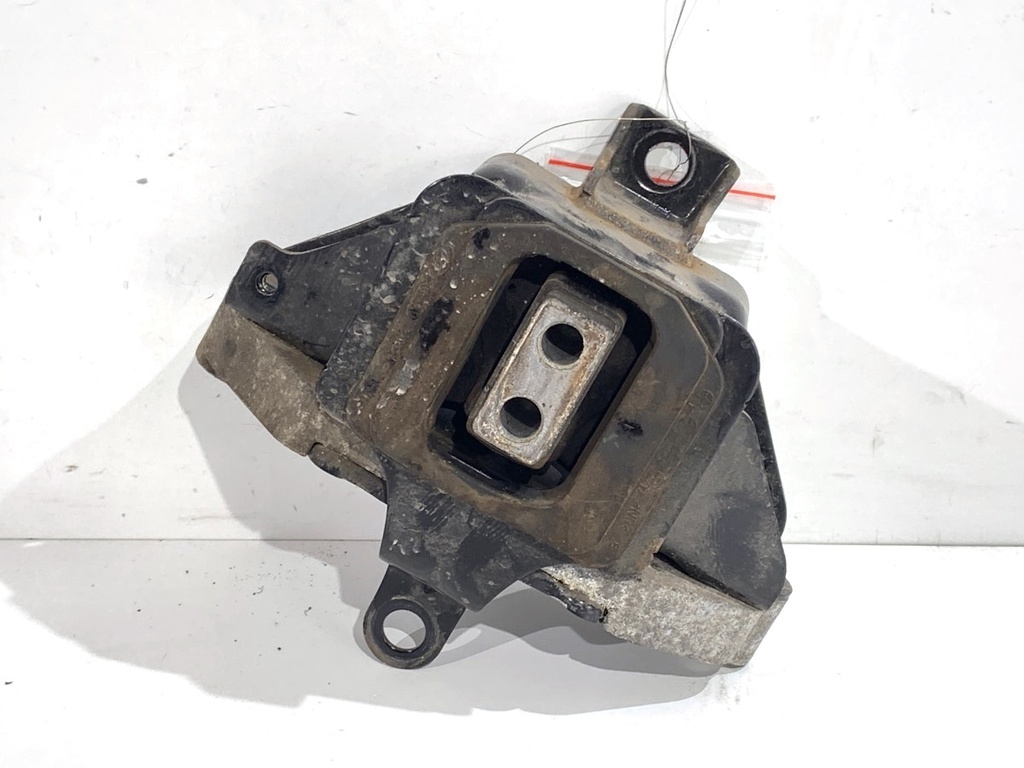 [STARK-817381] Soporte de motor izquierdo KIA Optima (JF) 1.7 CRDi 141 CV