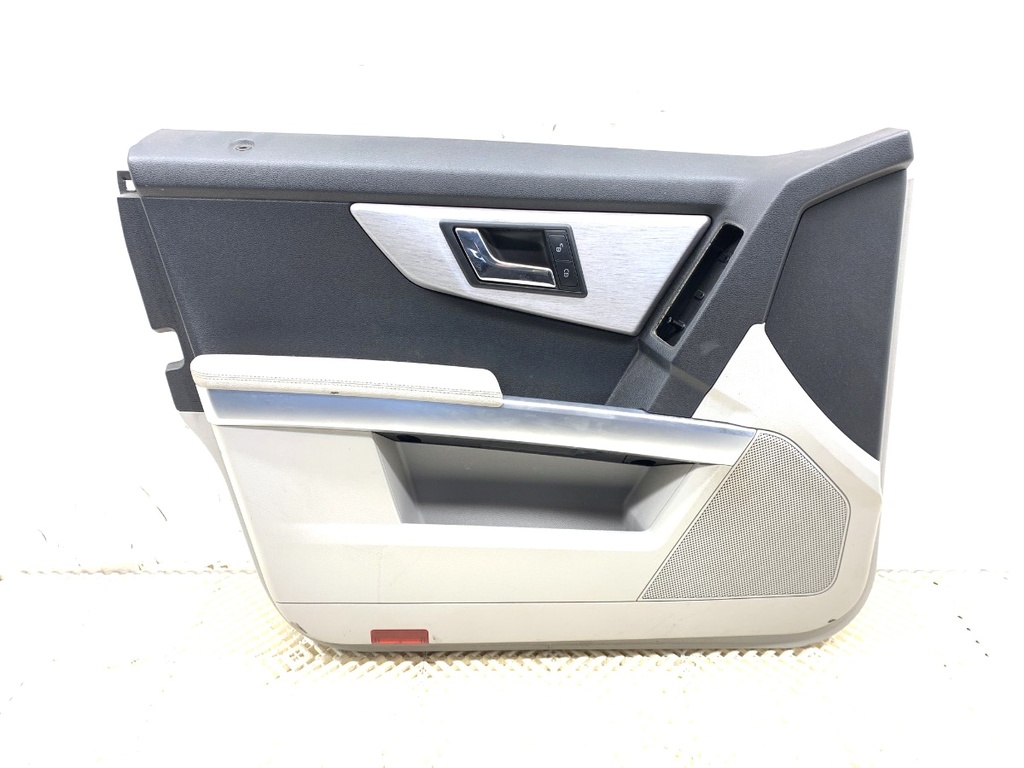 [STARK-819447] Panel de puerta delantero izquierdo MERCEDES-BENZ GLK X204 2008-2015
