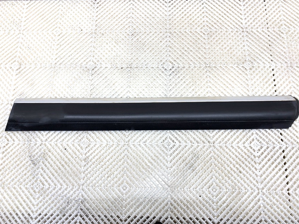 [STARK-820349] Panel de puerta trasera derecha VW Touareg (7LA, 7L6, 7L7) 2002-2013
