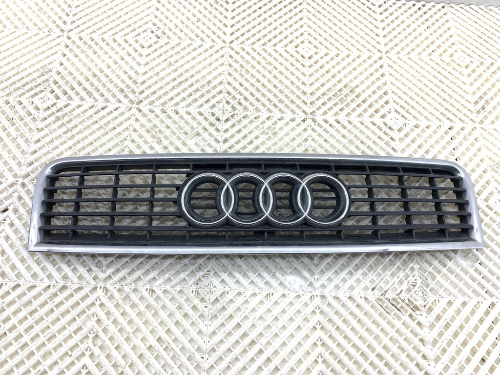 [STARK-822200] Rejilla de paragolpes AUDI A4 B6 (8E2) 2000-2005