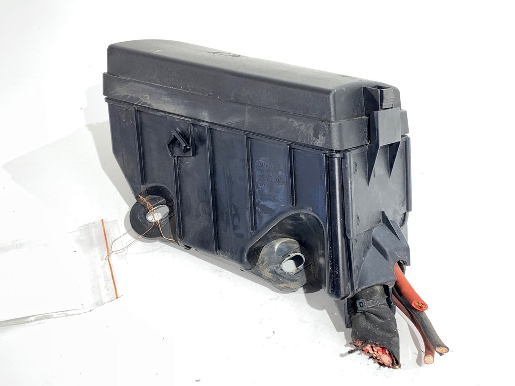 [STARK-825282] Caja de fusibles VW Golf VII Variant 5Q0907361C