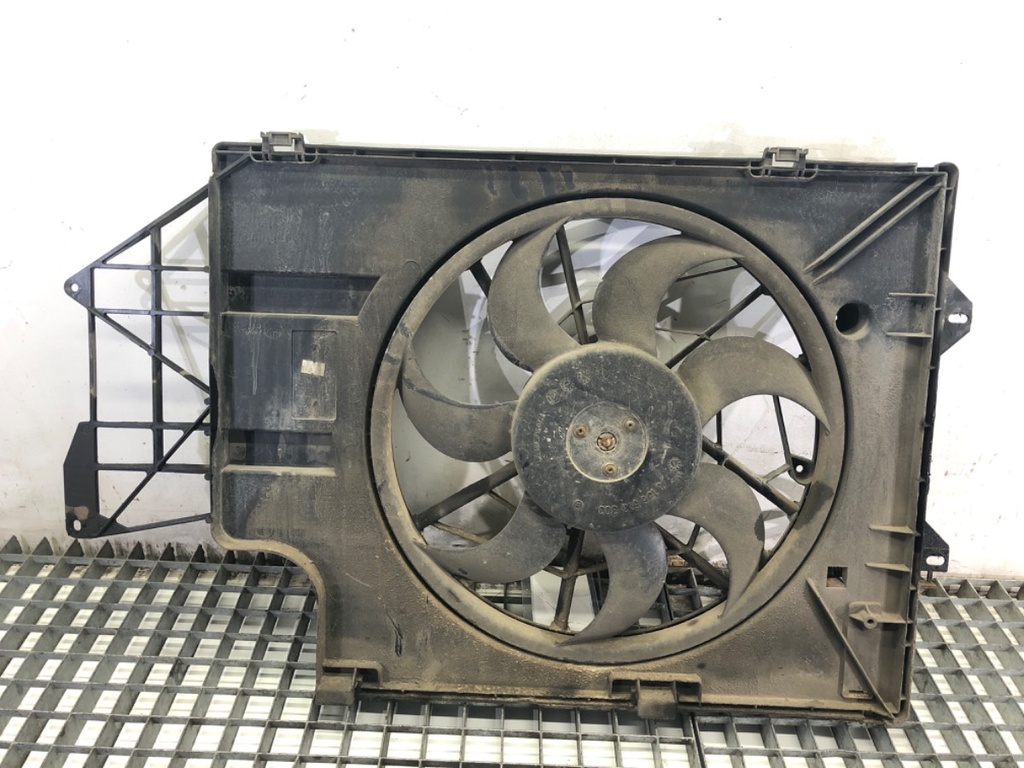 [STARK-826044] Ventilador del radiador VW Transporter V (7HB, 7HJ, 7EB, 7EJ) 2003-2015 1.9 TDI