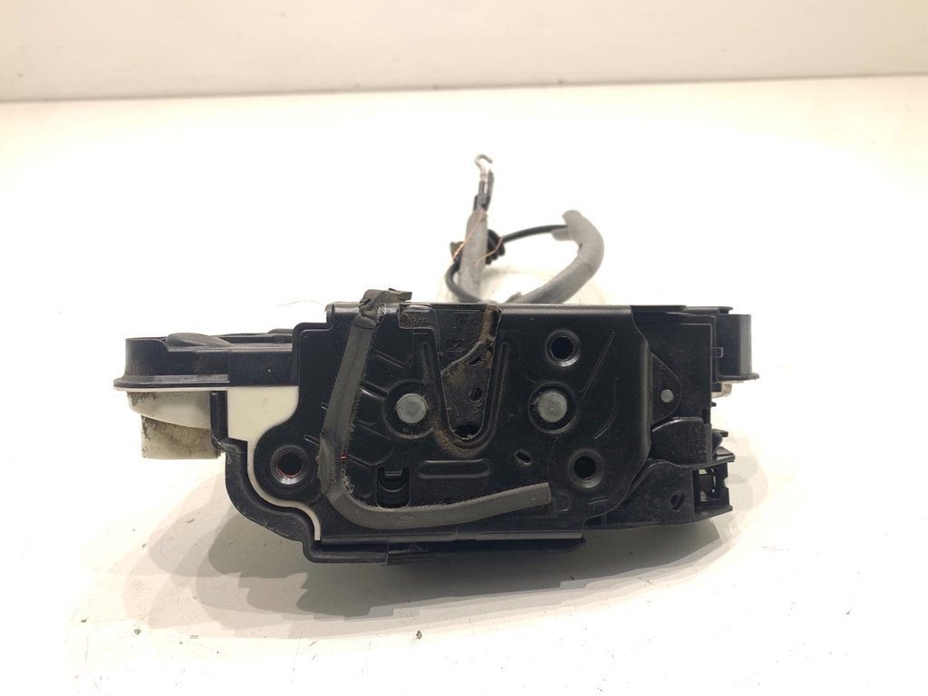 [STARK-827212] Cerradura de puerta delantera izquierda VW Tiguan (5N_) 2007-2018