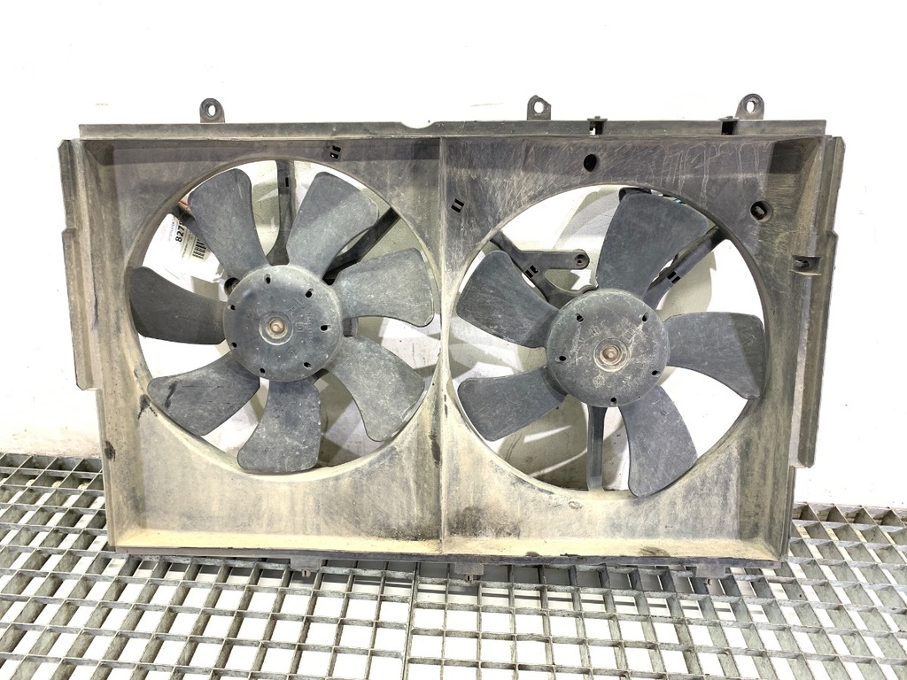 [STARK-827888] Ventilador radiador para Mitsubishi Outlander I (CU_W) 2.0 gasolina 2001-2008
