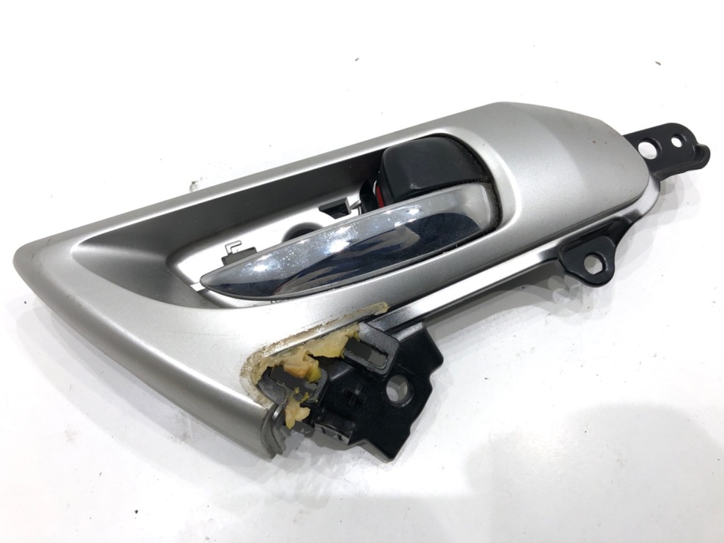 [STARK-828570] Manilla interior de puerta delantera derecha LEXUS CT (ZWA10_) 2010-2022