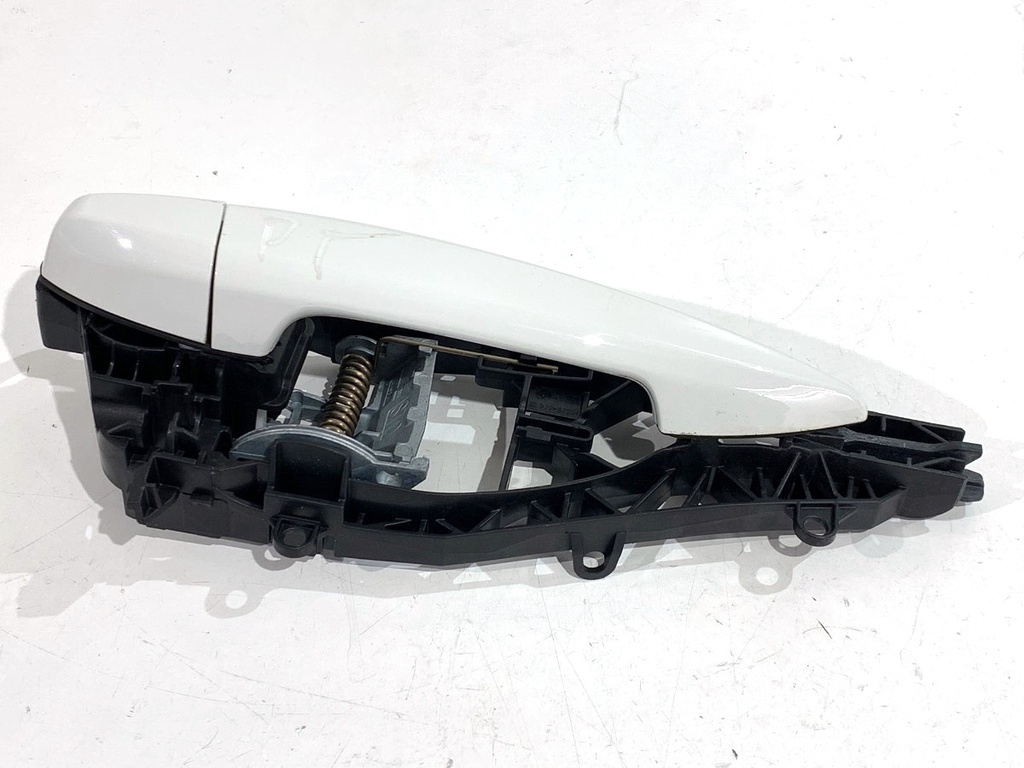 [STARK-829654] Manilla exterior puerta trasera derecha BMW X1 (F48) 2014-2022