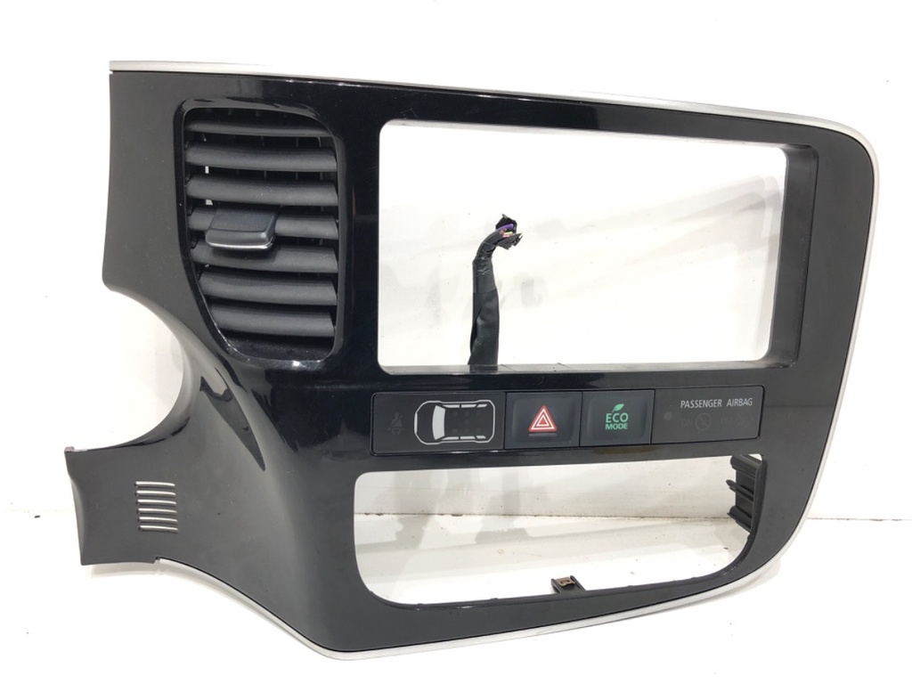 [STARK-830949] Moldura decorativa Mitsubishi Outlander III 2.0 4WD 110 kW 150 CV 2012-2022