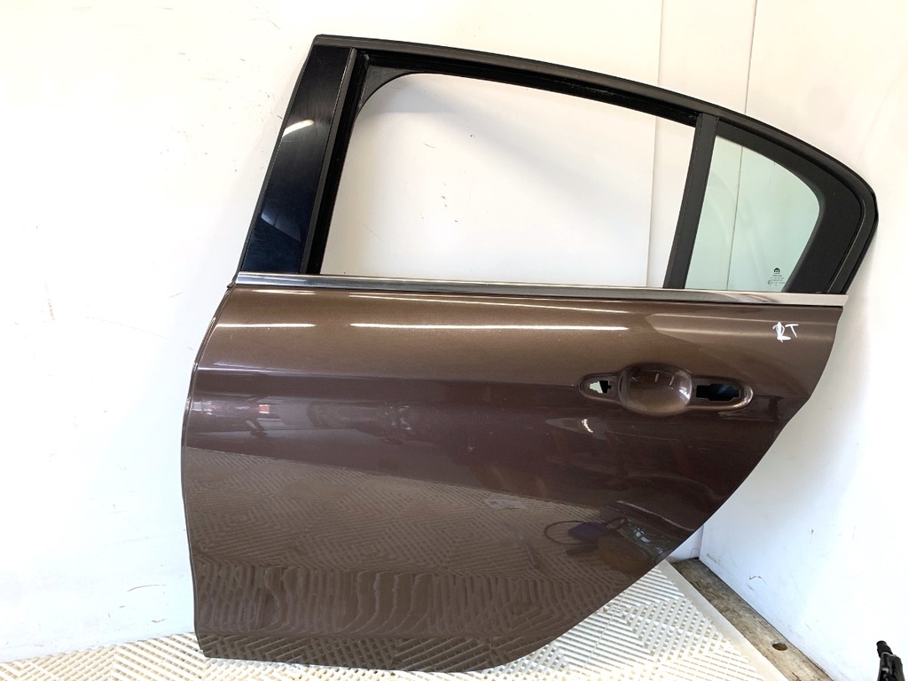 [STARK-915459] Puerta trasera izquierda FIAT TIPO liftback (356_) 2016-2022