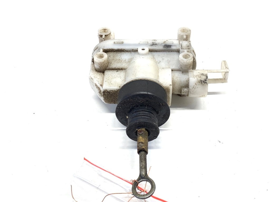 [STARK-834406] Bomba de cierre centralizado MERCEDES-BENZ 190 (W201) 1982-1993