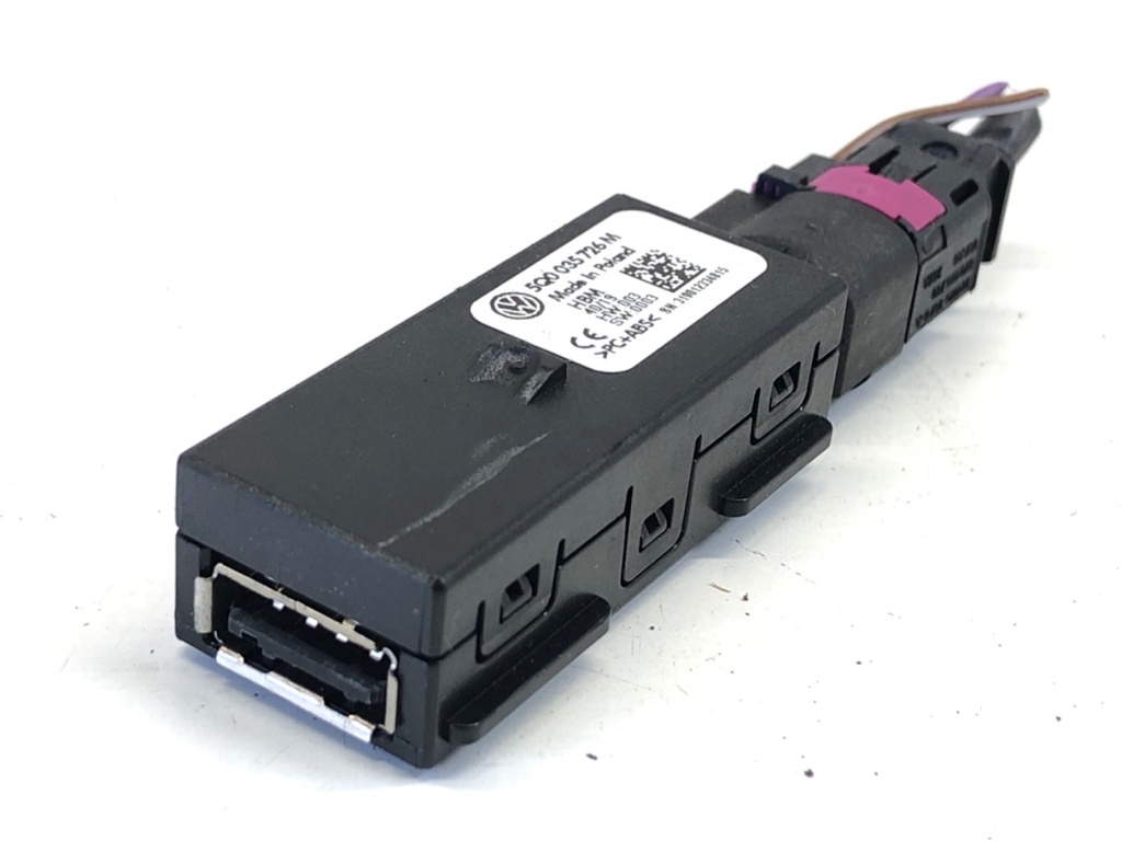[STARK-842749] Puerto USB SKODA FABIA III (NJ3) 2014-2022