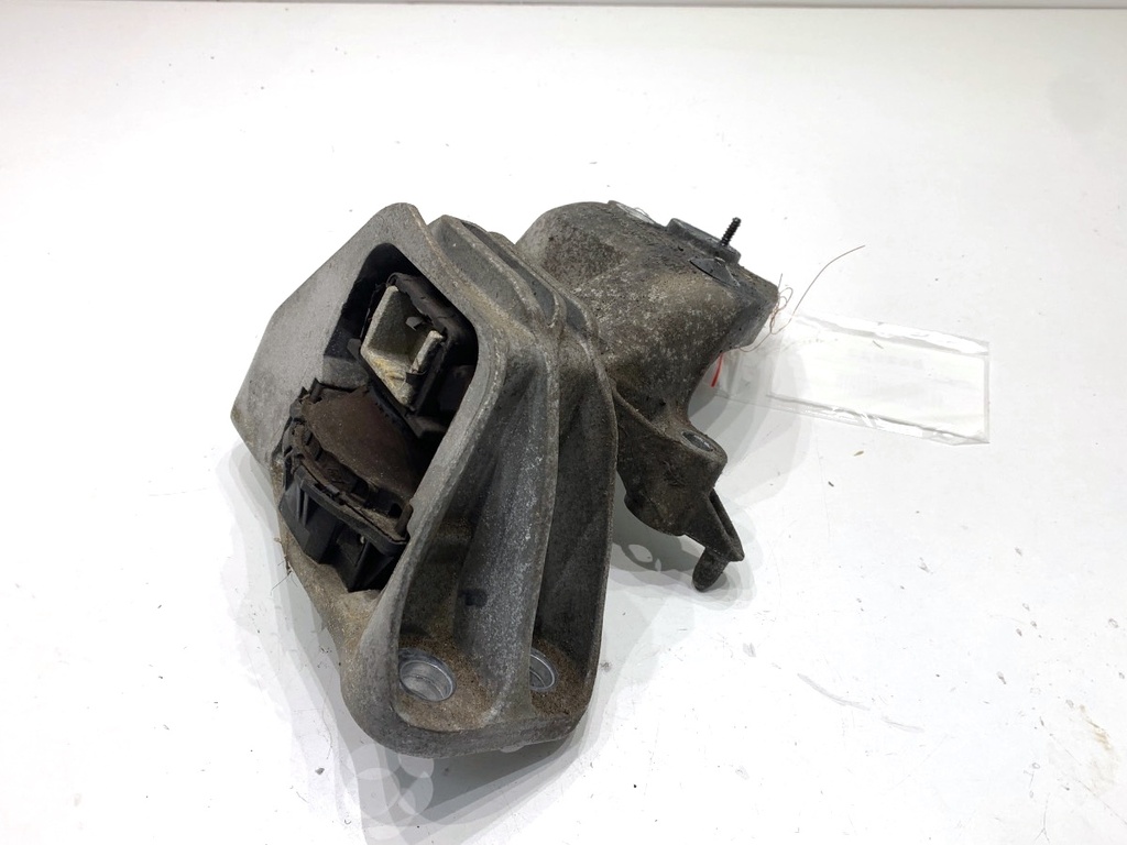 [STARK-842922] Soporte de motor izquierdo Nissan Qashqai II (J11, J11_) 1.3 DIG-T 140 CV 2013-2022