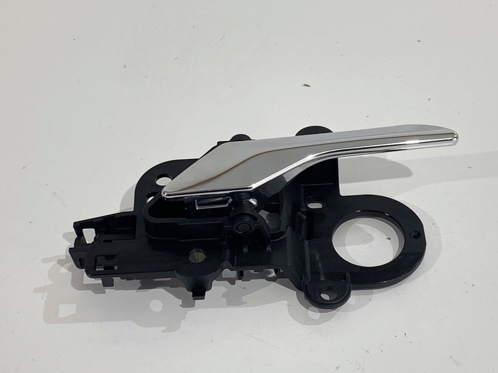 [STARK-843873] Manilla interior de puerta delantera derecha Land Rover Range Rover Evoque (L551) 2018-2022