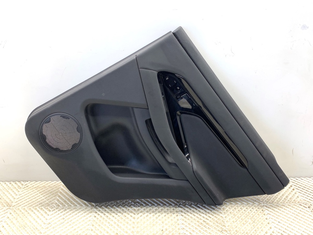 [STARK-843936] Panel de puerta trasera derecho Land Rover Range Rover Evoque (L551) 2018-2022