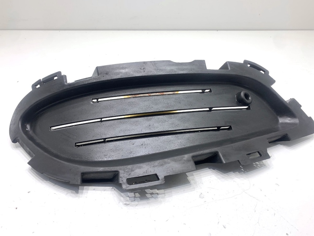 [STARK-844394] Rejilla de parachoques delantera izquierda Mercedes-Benz CLS Shooting Brake (X218) 2012-2017